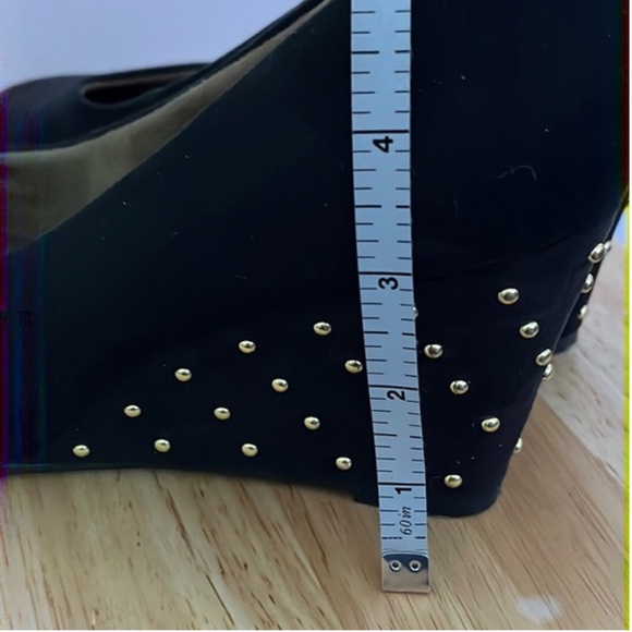 Aerosoles Black & Plum velvet gold studded wedge heel “Plum Tree” 2 pair $25 - Picture 12 of 13